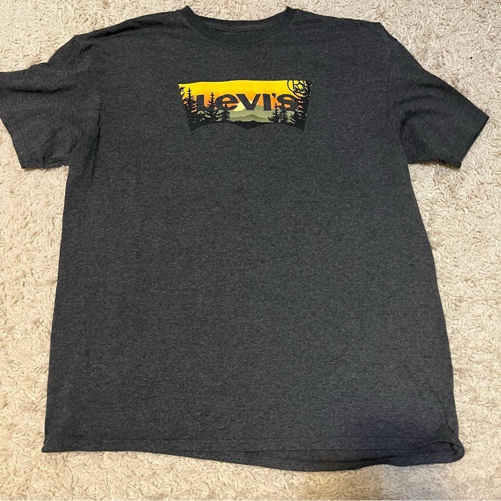 levis sunset t shirt size large
